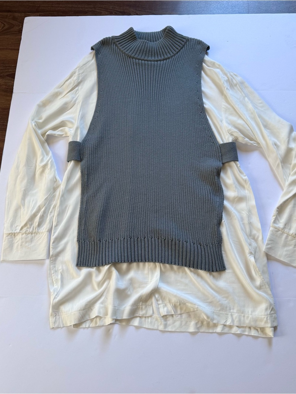 Zara olive green Sleeveless Ribbed Mock Neck Sweater Vest,Size Large - Picture 2 of 9